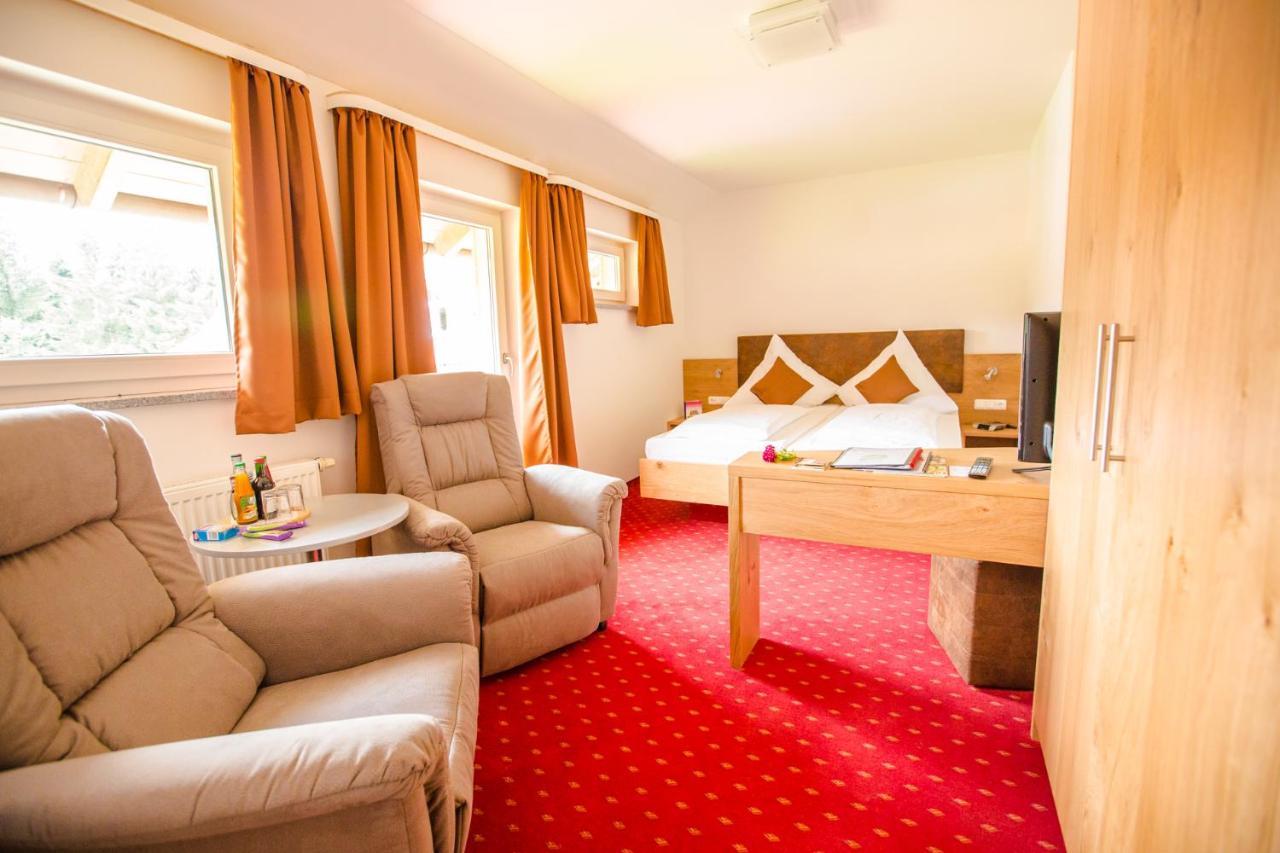 Hunderesort Waldeck - 4 Sterne Urlaub Mit Hund ฟิลิปป์ซรอยท์ ภายนอก รูปภาพ